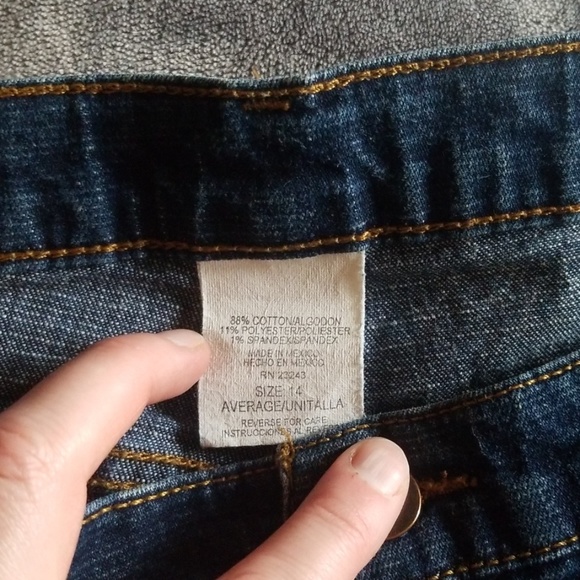 New York and Company Jeans - Picture 2 of 6